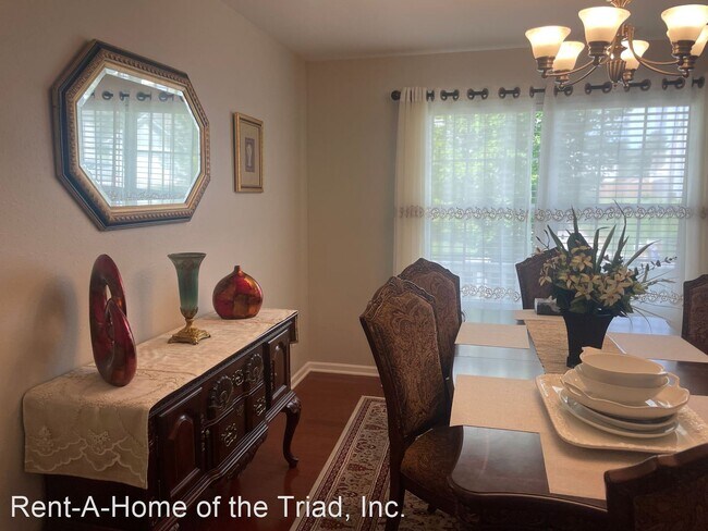 Building Photo - 4 br, 3 bath House - 1325 Sharp Ridge Road