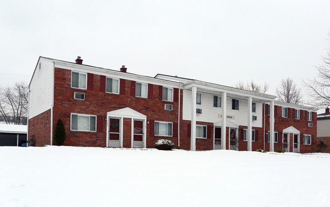 Building Photo - Central Park West Townhomes