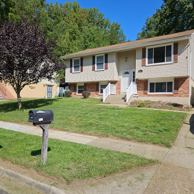 8811 Jolly Dr, Fort Washington, MD 20744 House Rental in Fort