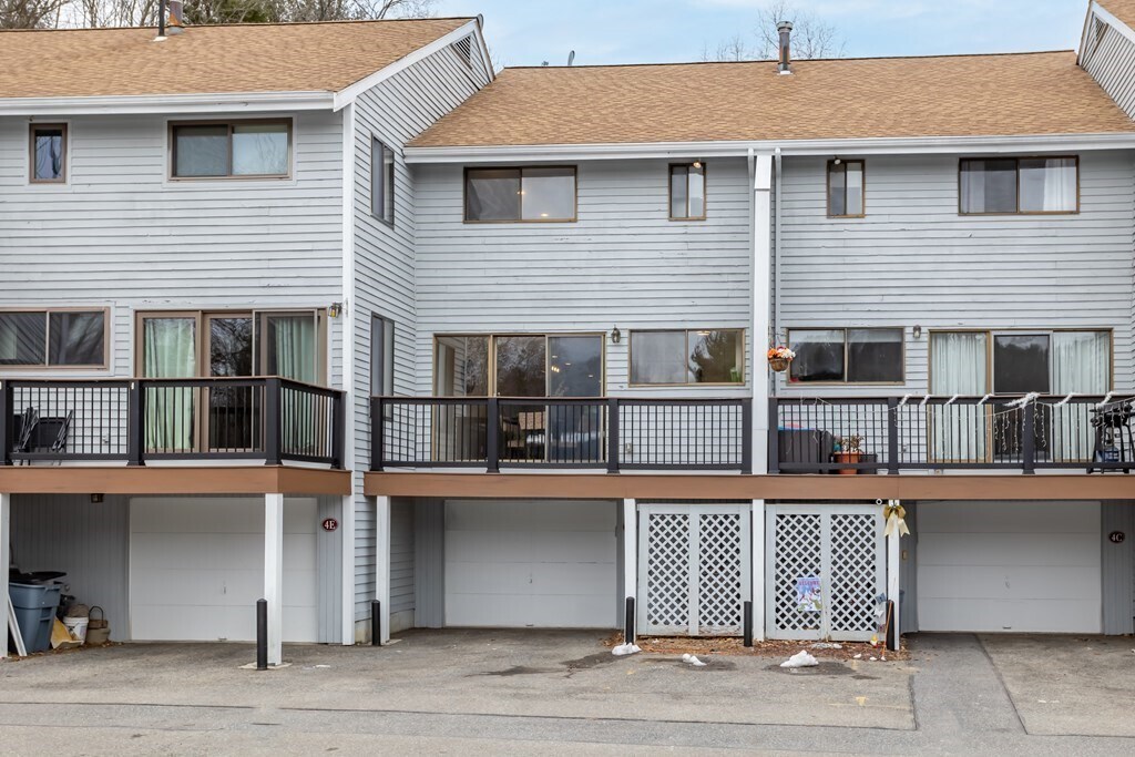 113 Brigham St, Hudson, MA 01749 Townhome Rentals in Hudson MA