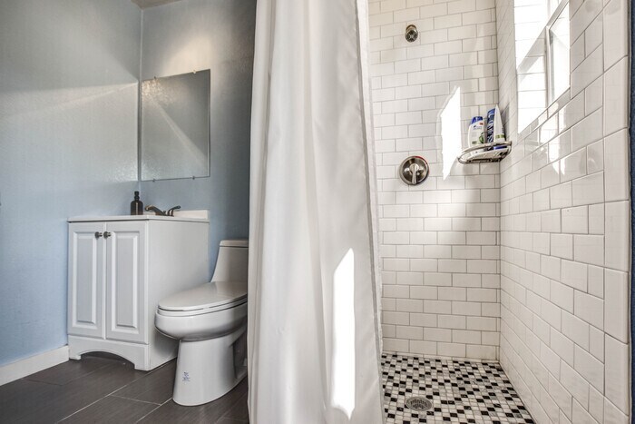 Primary Photo - 2 Bd 2 Ba + Guest House with Fully Furnish...