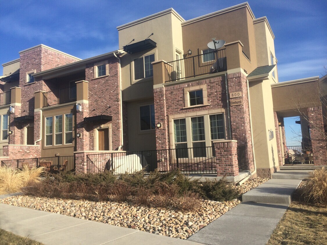 800 Elmhurst Dr, Highlands Ranch, CO 80129 Townhome Rentals in
