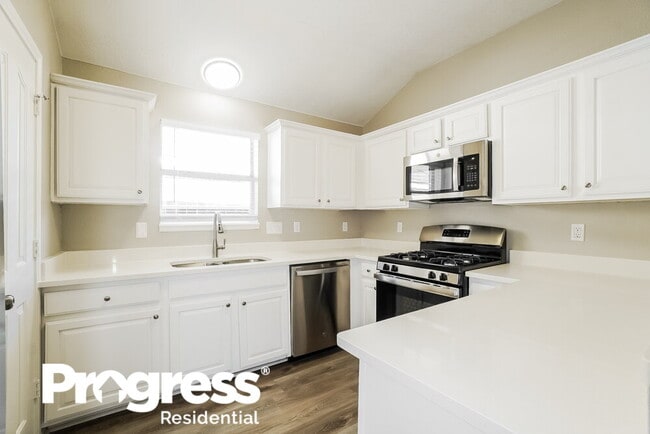 Building Photo - 22906 Sugar Bear Dr