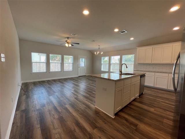 Foto del edificio - 206 S Nolan River Rd