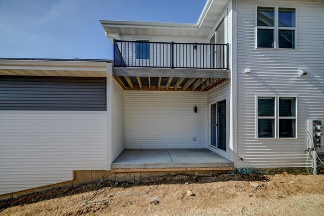 Building Photo - 4831 Suelo Rd