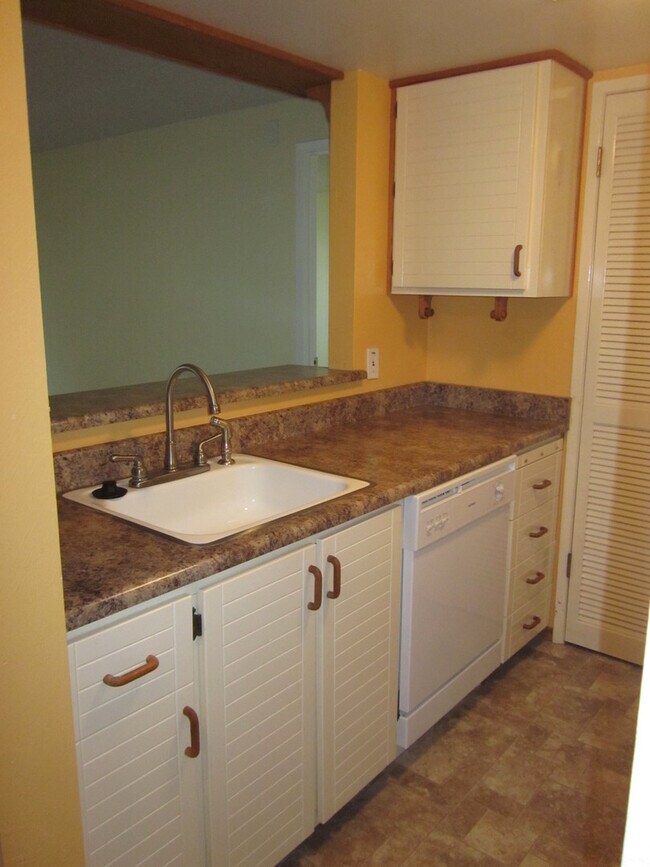 Foto del edificio - Cute and Cozy 1 Bedroom Condo in Gated Tim...
