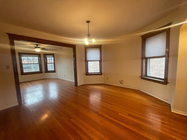 Foto del edificio - 4210 N Leavitt St