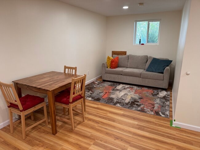 Building Photo - 9103 S Shad Cir