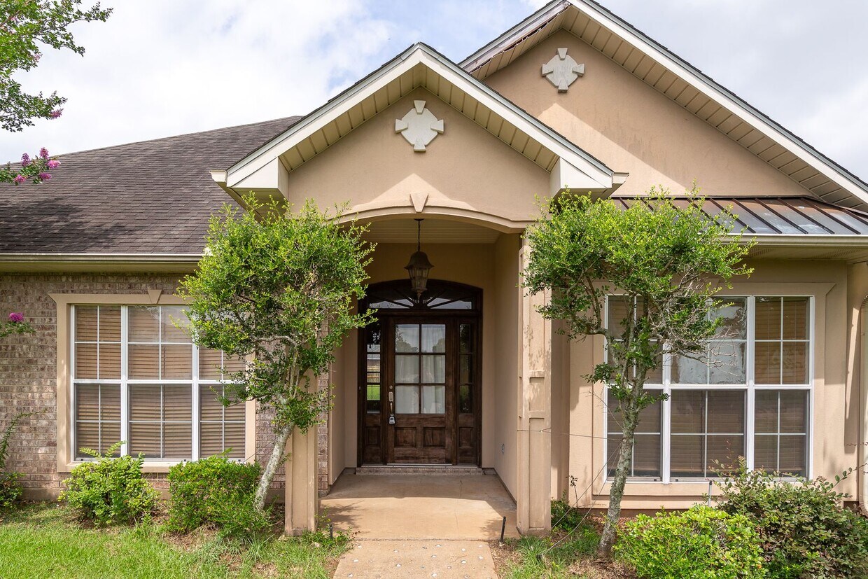 Foto principal - ***Large 4/2.5 in Westpoint***