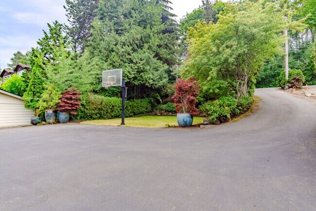 Foto del edificio - 4Bd/4Ba Seattle Home