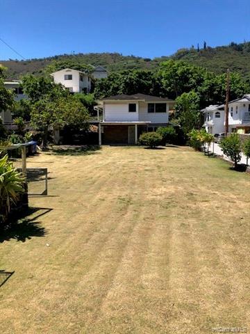 Primary Photo - 2720 E Manoa Rd