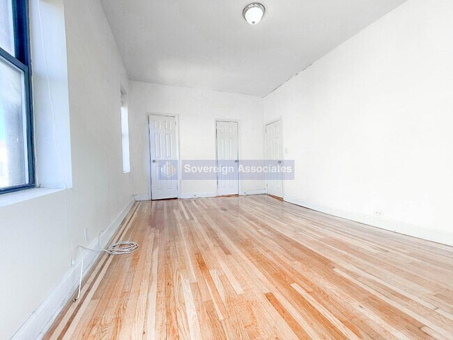 Foto del edificio - 106 Fort Washington Avenue