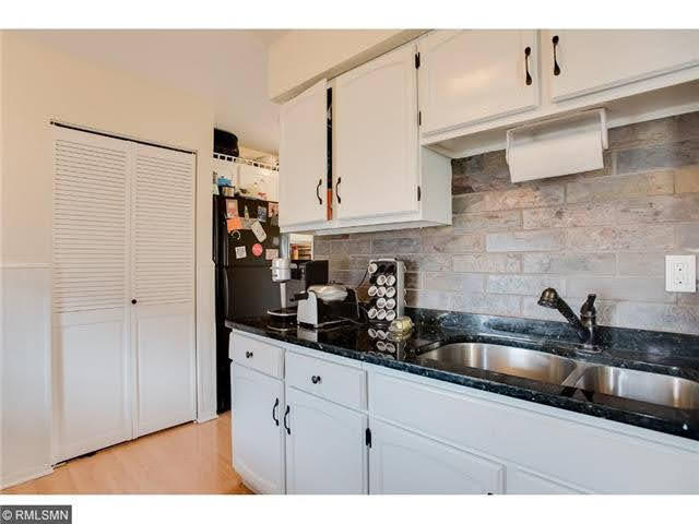kitchen - 3112 5th Ave S