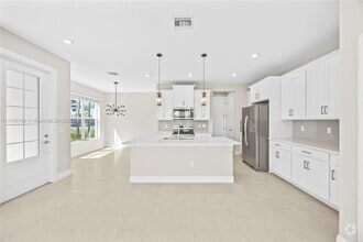 Building Photo - 3552 NW Solange Ct