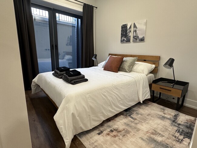 Bedroom Unit 1 - 21 Batavia