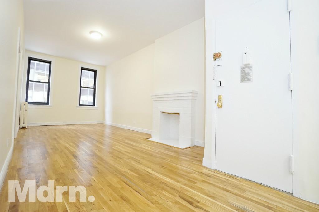 Primary Photo - 44 W 56th St