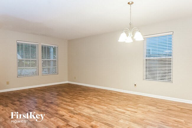 Building Photo - 1323 Perga Ct