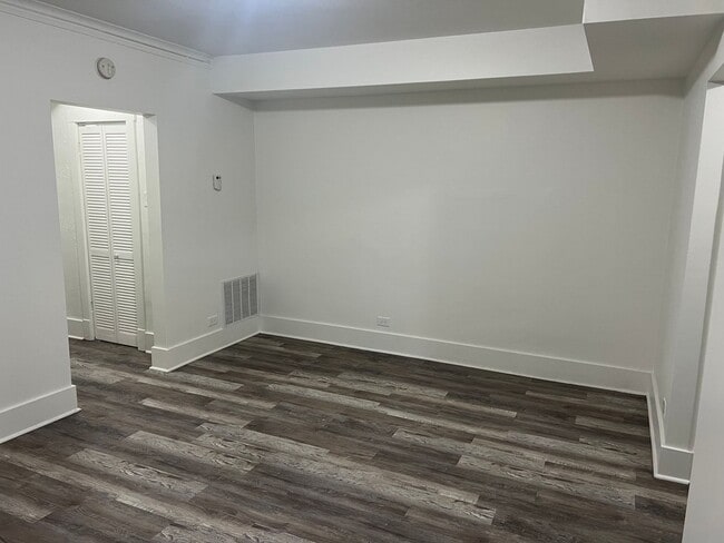 Foto del edificio - 5108 W 21st Pl