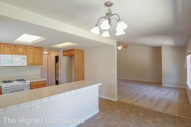 Building Photo - 3 br, 2 bath House - 1026 Monterra Ln.
