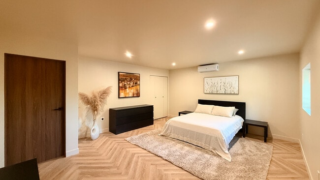 Building Photo - 5323 Monterey Rd