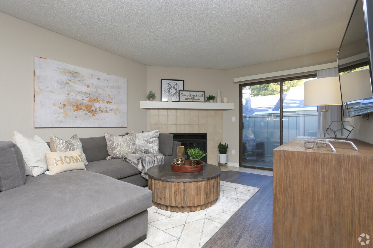 Foto principal - Ellington Apartments