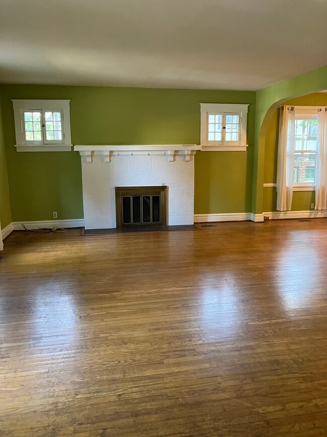 Building Photo - 438 California Ave