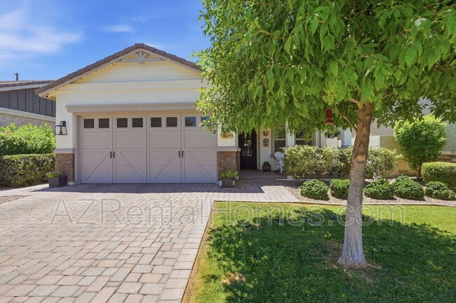 Building Photo - 3429 E Pinto Dr