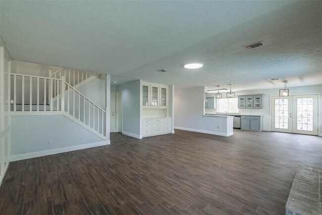 Building Photo - 11902 Brook Meadows Ln