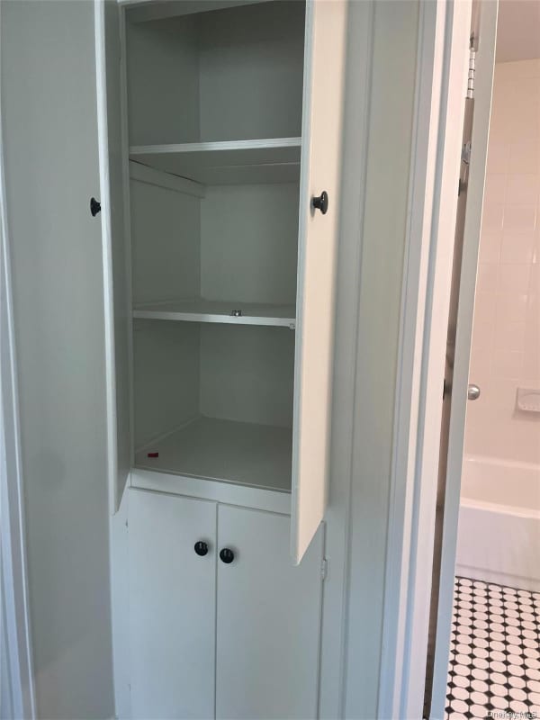 Photo - 149-54 Weller Ln House