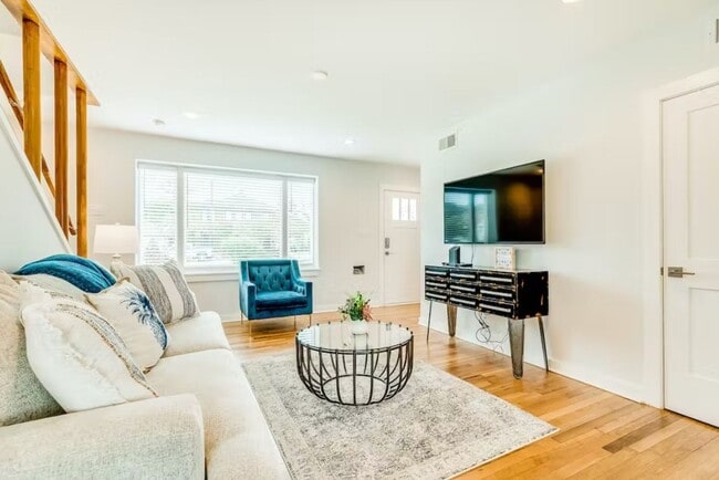 Experience comfort and elegance - fully fu... - Experience comfort and elegance - fully fu... House