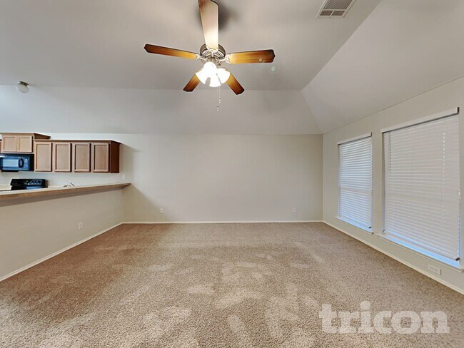 Foto del edificio - 1615 Hillside Dr