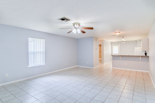 Building Photo - 438 Jennifer Ln