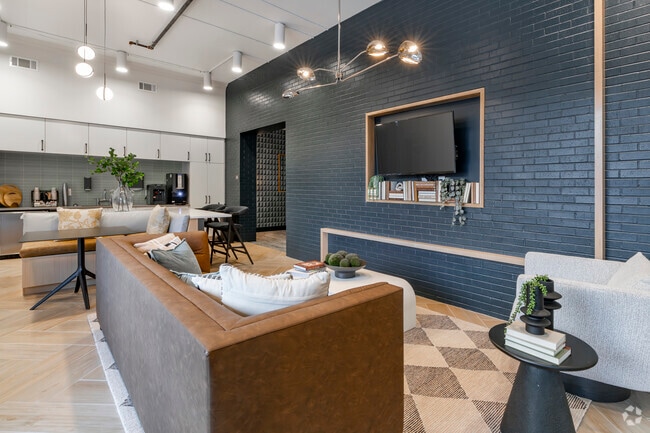 Clubroom - Center City Crossing