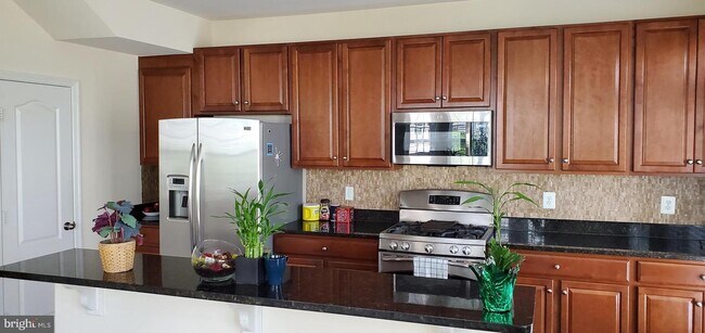 Foto del edificio - 12425 Horseshoe Bend Cir