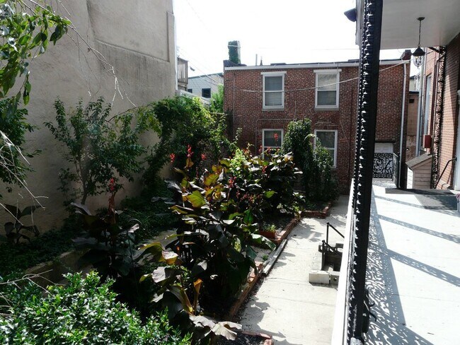 Casa de campo privada en un hermoso patio - 1901 E Lombard St