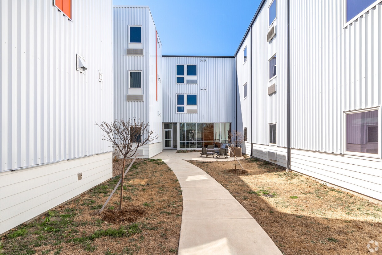 1728 Fairmount St - Fairmount Flats