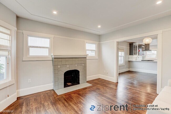 Building Photo - 3 br, 1.5 bath House - 5624 Market Street,...