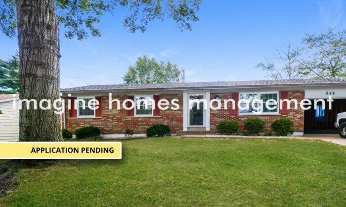 Primary Photo - Charming 4 Bedroom Home in St.Louis