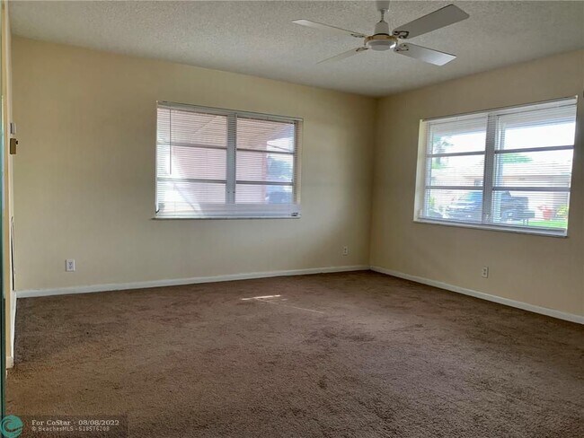 Building Photo - 1280 NW 46th St
