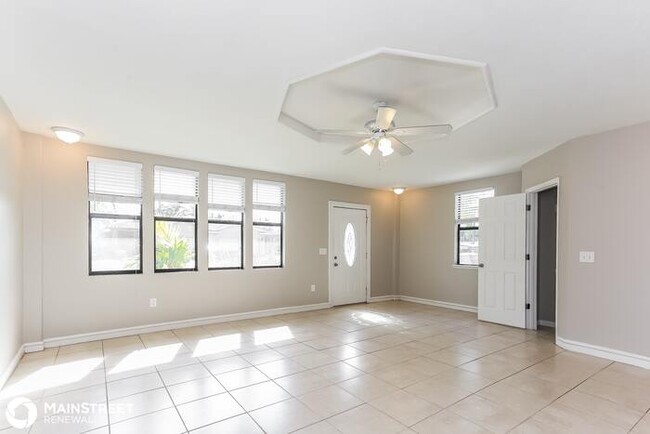 Building Photo - 3108 Johns Pkwy, Clearwater, FL 33759