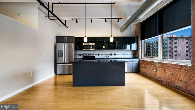 Building Photo - 444 N 4th St