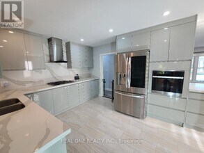 Building Photo - 412 Osiris Dr