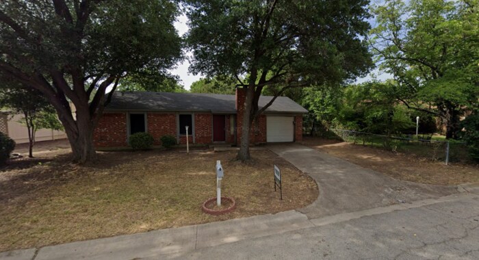 Photo - 1414 Noble St (Denton, TX)
