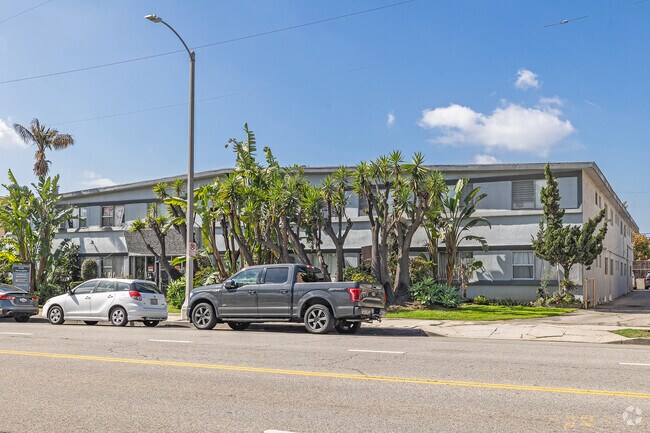 Foto del edificio - McLaughlin Apartments