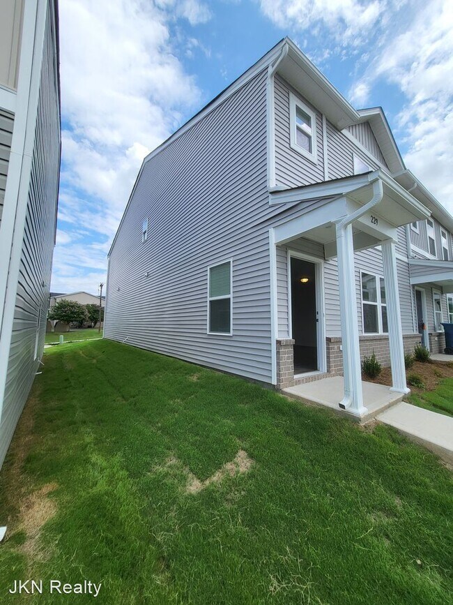 Building Photo - 3 br, 2.5 bath House - 229 Century Dr