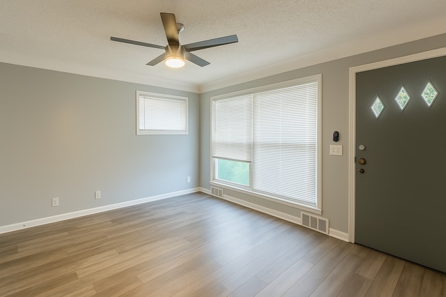 Foto del edificio - 416 Woodland Ave