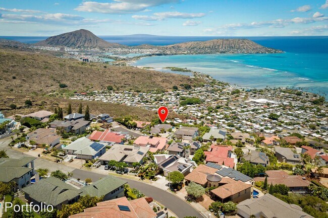 Building Photo - 4 br, 4.5 bath House - 771 Kaulana Place