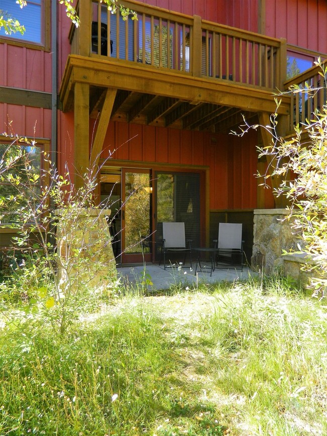 Building Photo - Winter Seasonal Rental- Seasons #1837