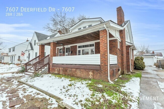 Foto del edificio - 7607 Deerfield Dr DN Unit, Parma - Spaciou...