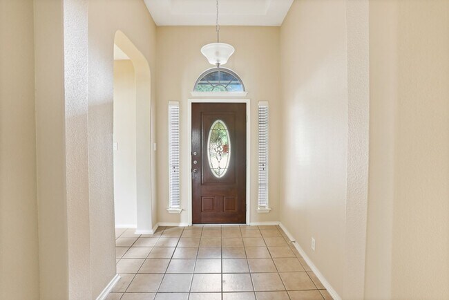 Foto del edificio - Stylish & Spacious 3-Bedroom Home